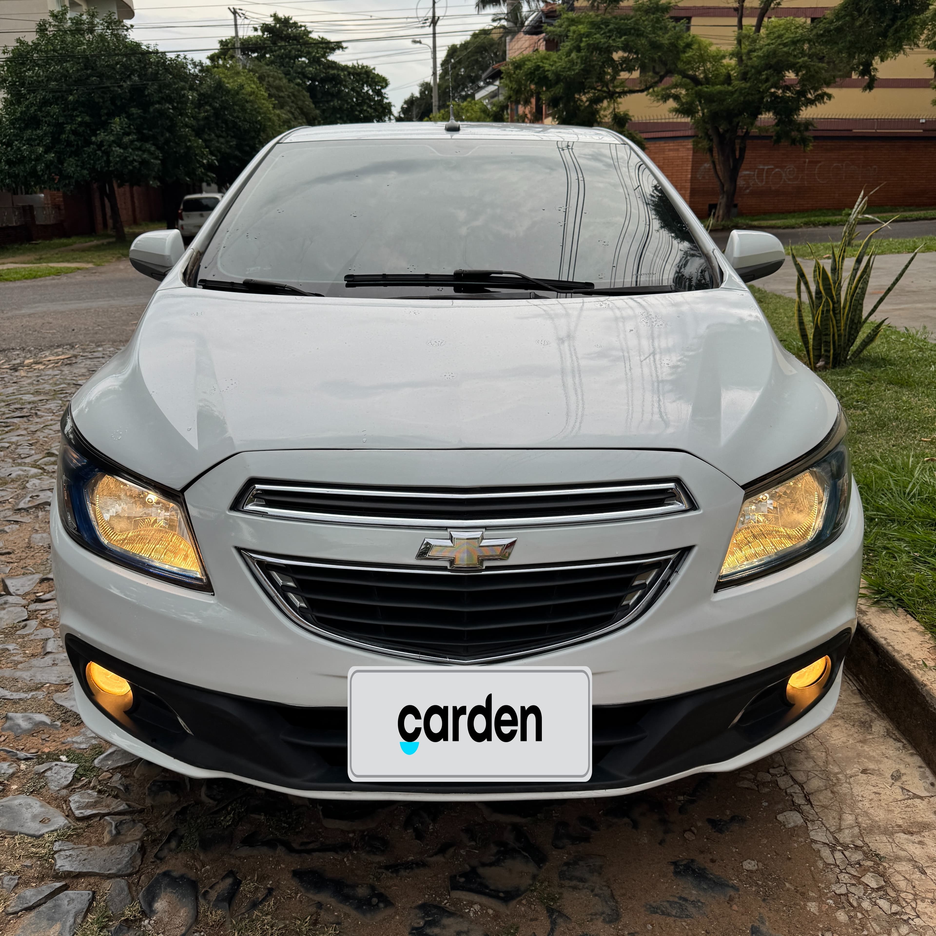 Chevrolet Onix 2014