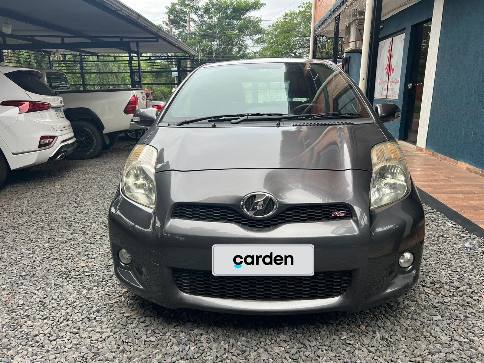 Toyota Vitz Rs 2010