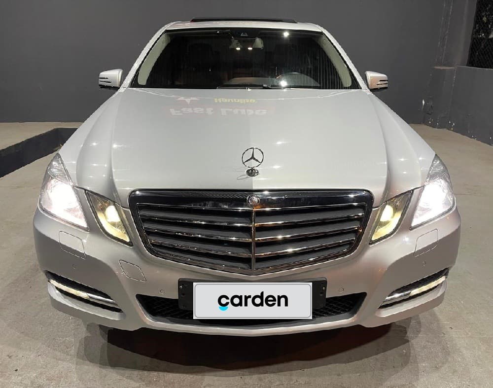 Mercedes-Benz E200 2012