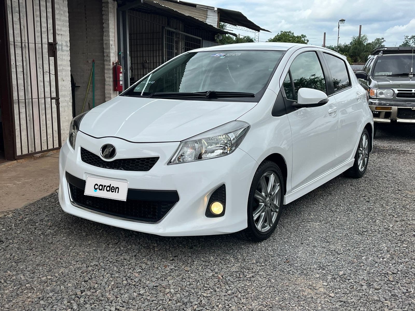 Toyota Vitz Rs 2011