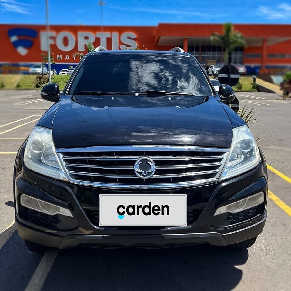 Ssangyong Rexton 2013