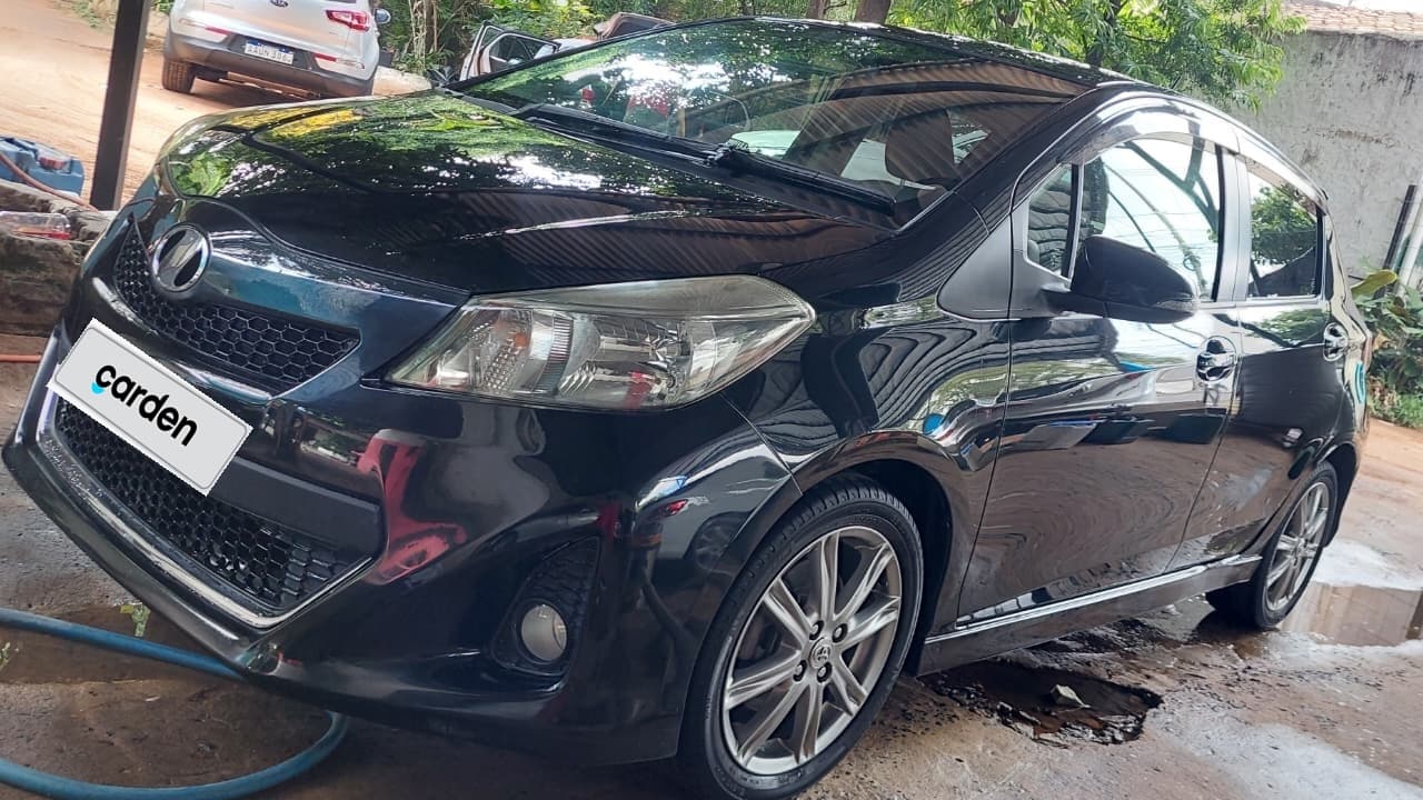 Toyota New Vitz 2011