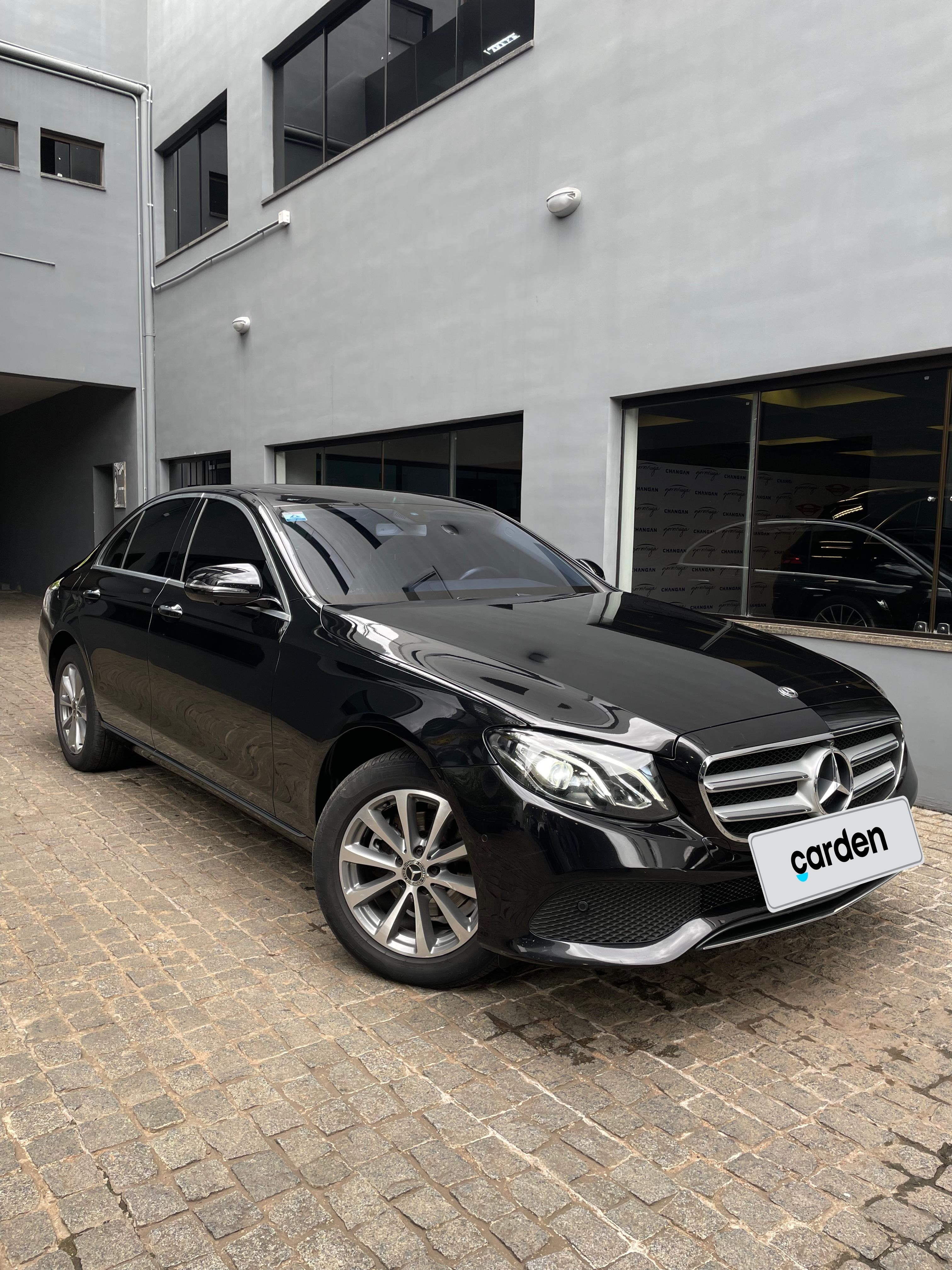 Mercedes-Benz E220 2020