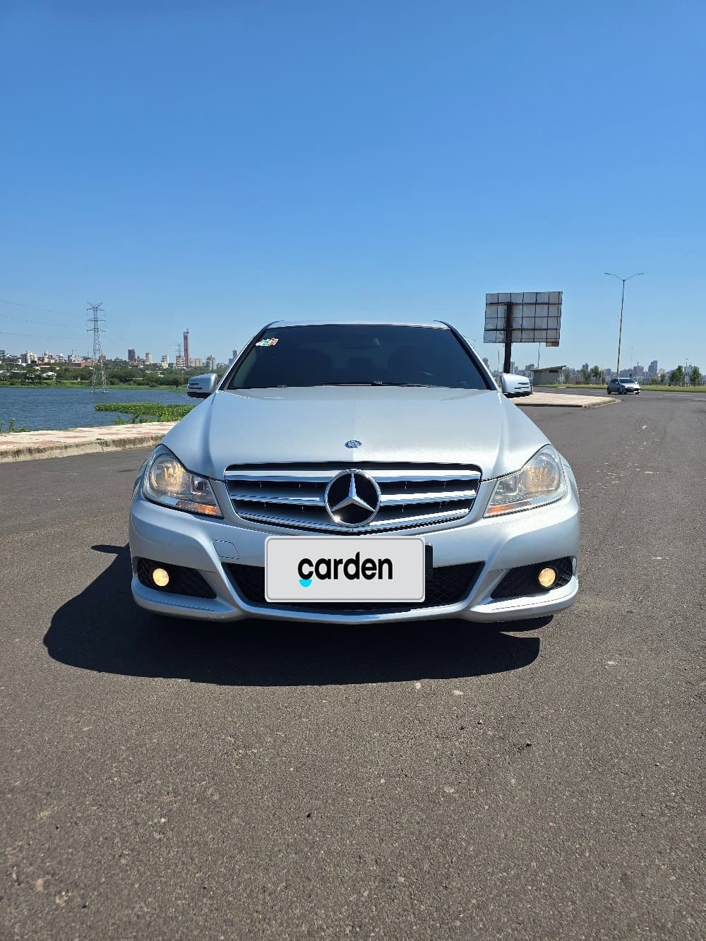 Mercedes-Benz C200 2011
