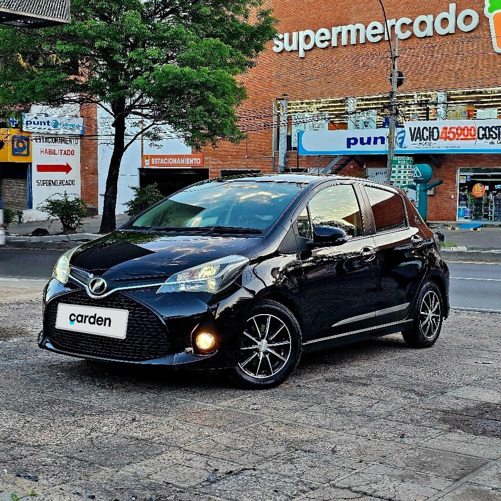 Toyota Vitz Rs 2014