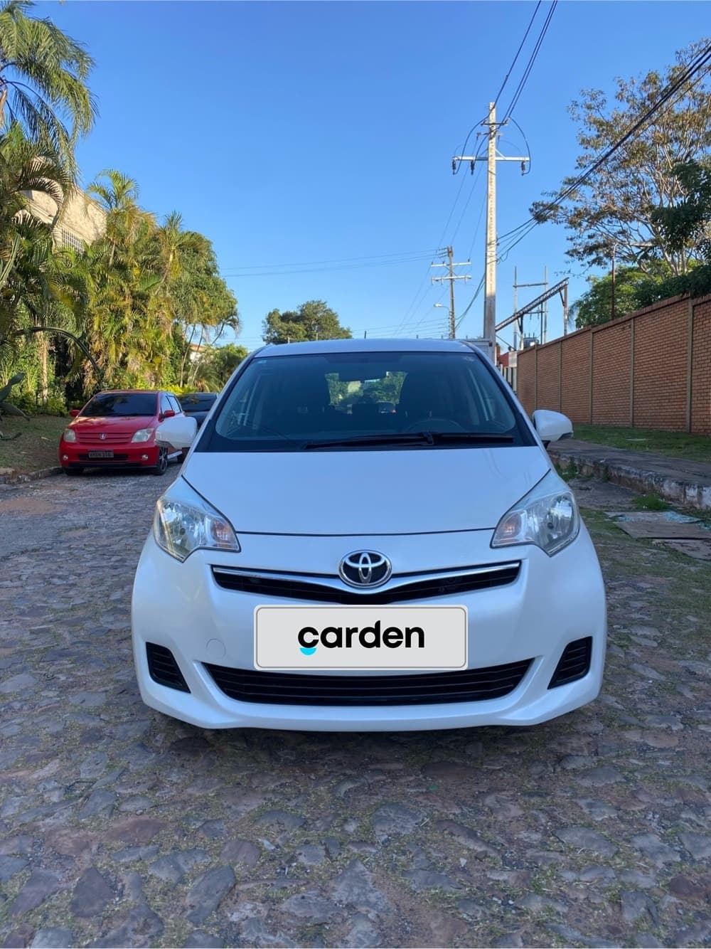 Toyota Ractis 2012