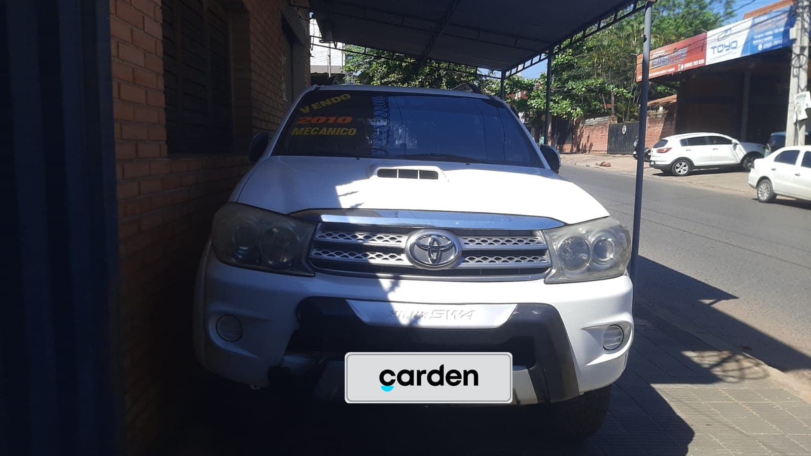 Toyota Fortuner 2010
