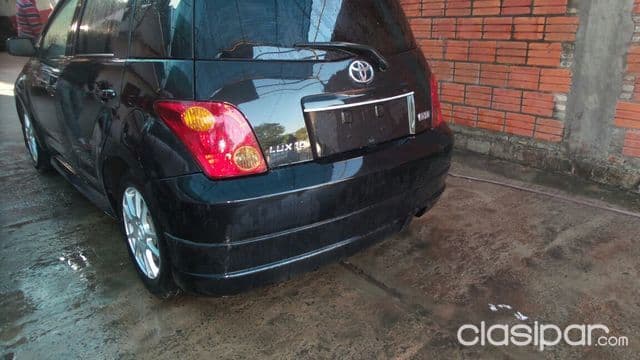 Toyota Ist 2004