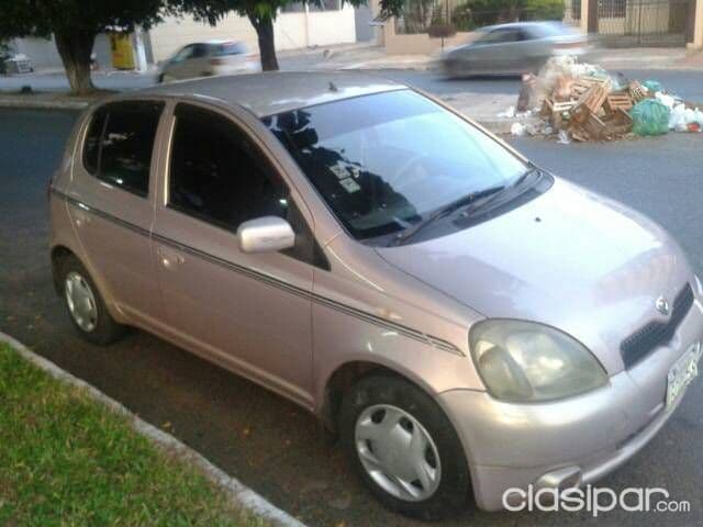 Toyota Vitz 2000