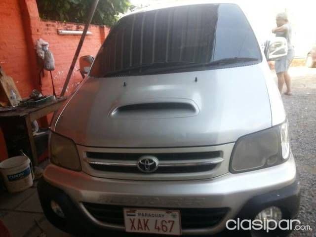 Toyota Noah 2001