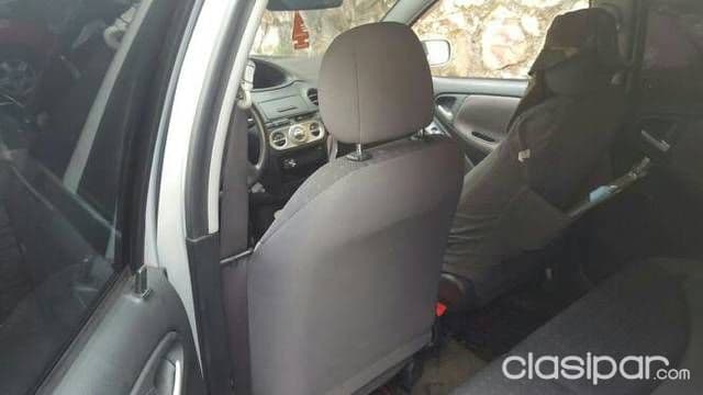 Toyota Vitz 2003