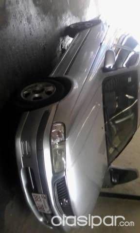 Nissan Sunny 2001