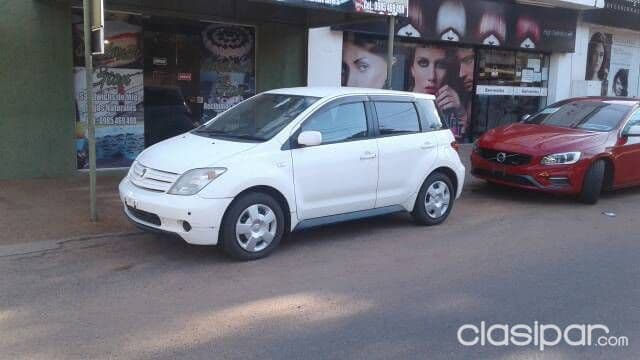 Toyota Ist 2003