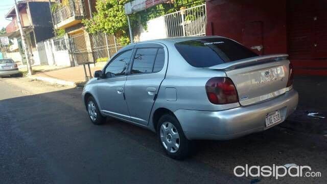 Toyota Platz 2000