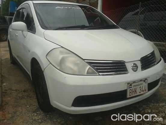 Nissan Tiida 2005