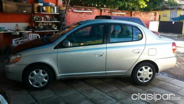 Toyota Platz 2001