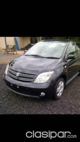 Toyota Ist 2004