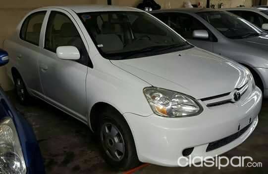 Toyota Platz 2004