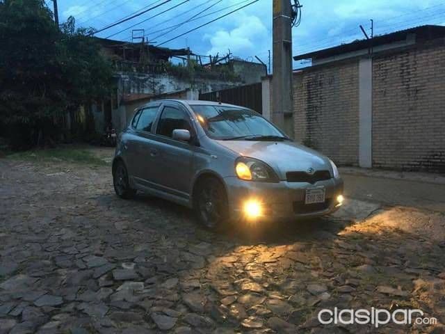 Toyota Vitz 2001