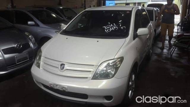 Toyota Ist 2003