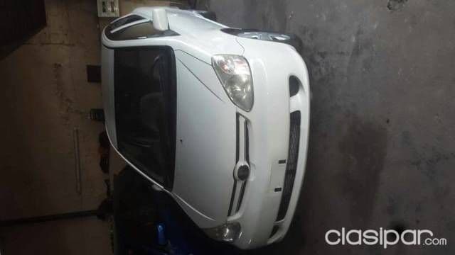 Toyota Platz 2003