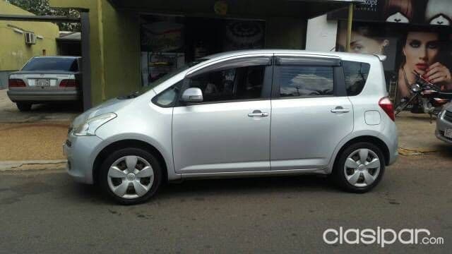 Toyota Ractis Año 2006