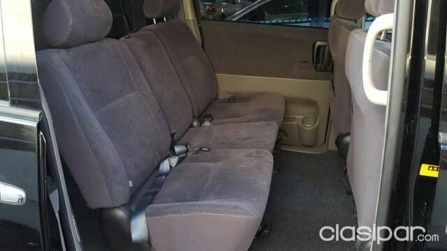 Toyota Noah 2003