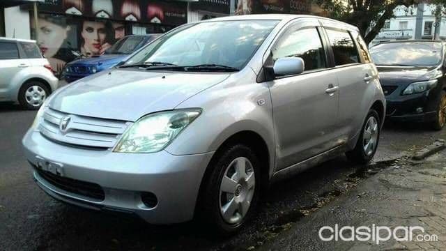 Toyota Ist 2004