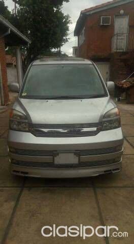 Toyota Noah 2002