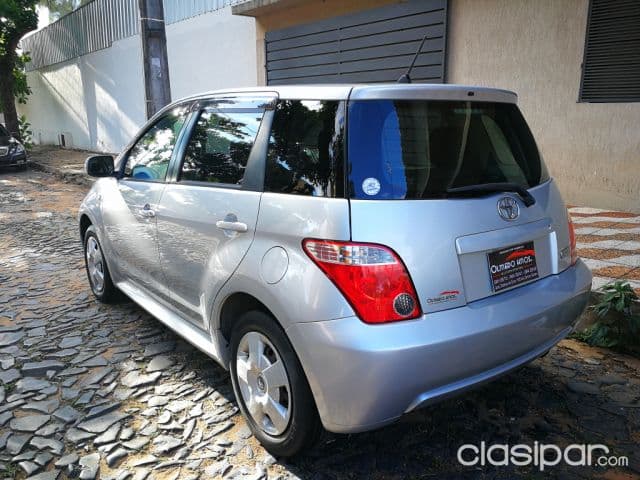 Toyota Ist 2006