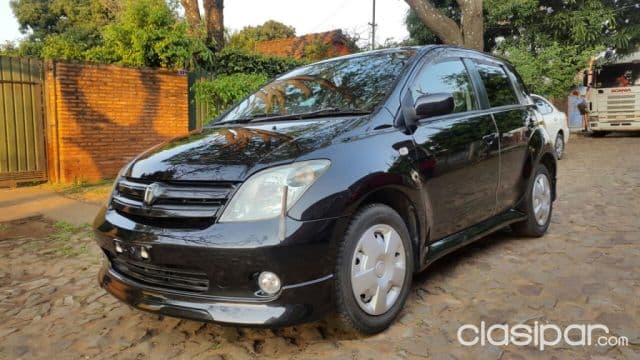 Toyota Ist 2004
