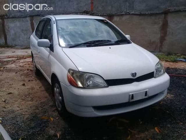 Toyota Platz 2001