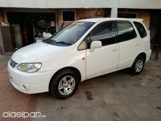 Toyota Spacio 1999
