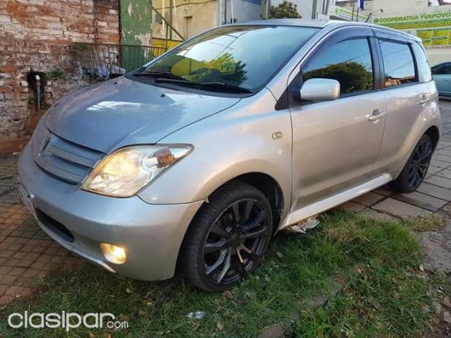 Toyota Ist 2005