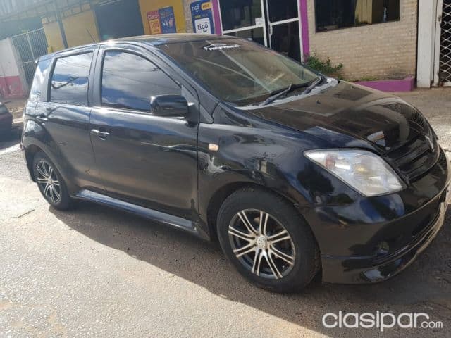 Toyota Ist 2003