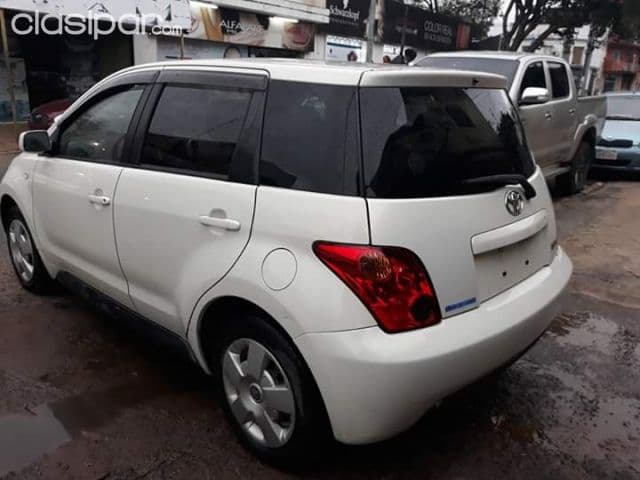 Toyota Ist 2003