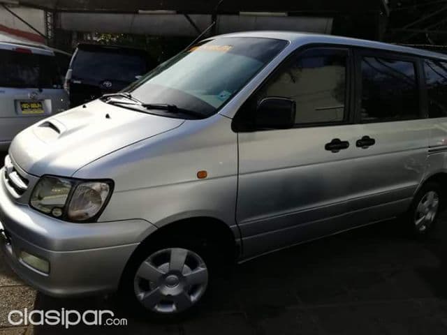 Toyota Noah 2001