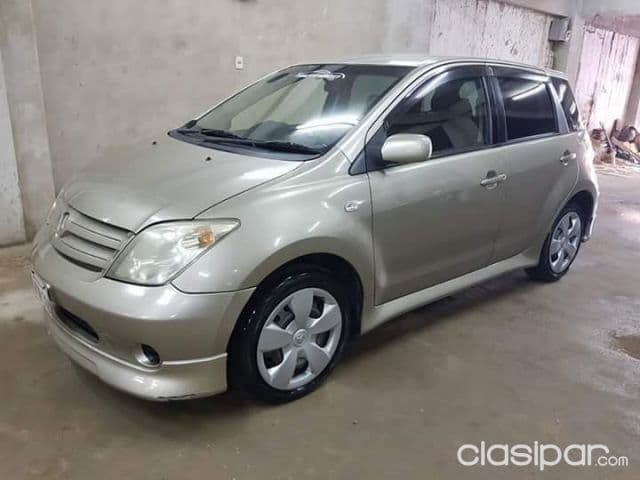 Toyota Ist 2003