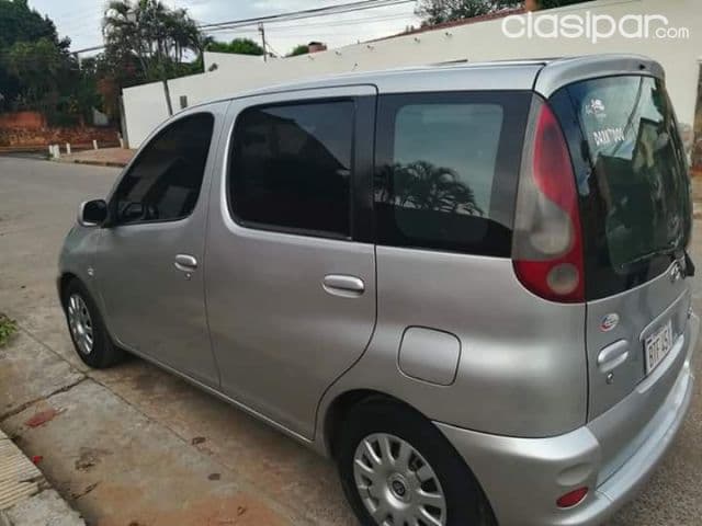 Toyota Funcargo 2001