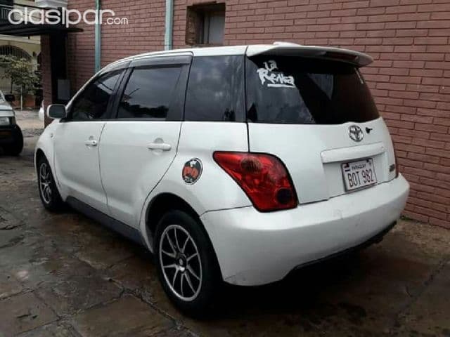 Toyota Ist 2003
