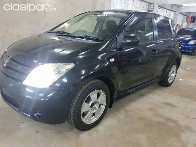 Toyota Ist 2003