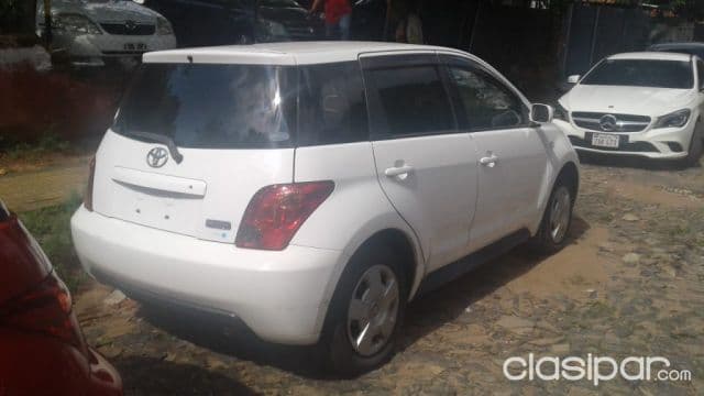 Toyota Ist 2003