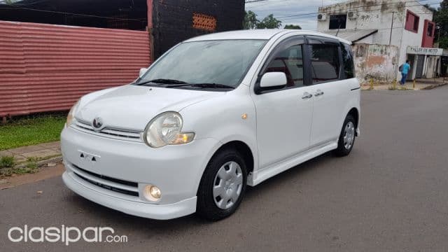 Toyota Spacio 2005
