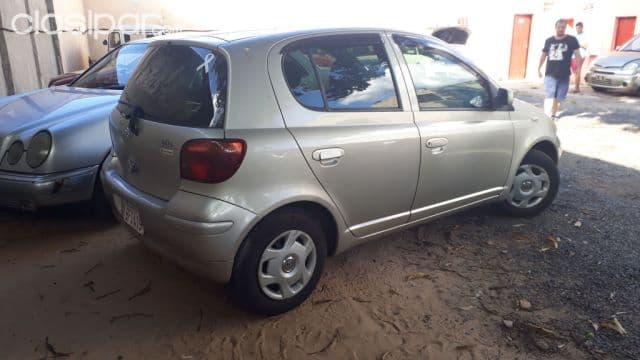 Toyota Vitz 2003
