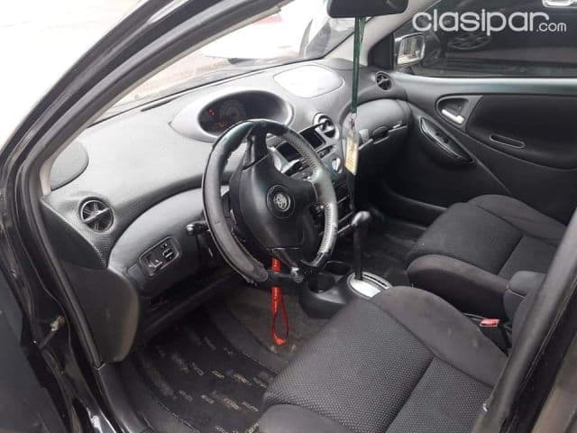 Toyota Vitz 2002