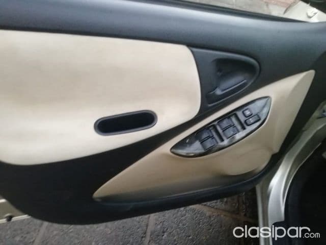 Toyota Vitz 2004