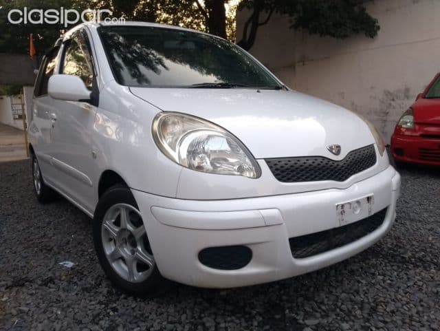 Toyota Funcargo 2004