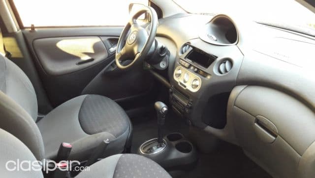 Toyota Vitz 2003