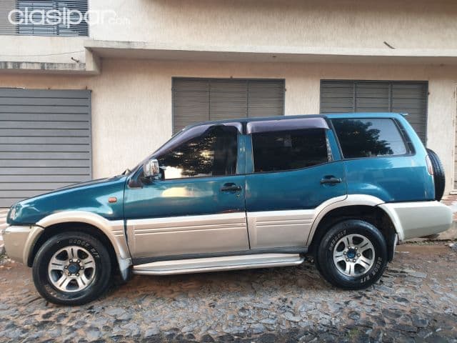 Nissan Mistral 1998