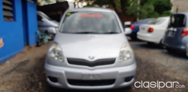 Toyota Funcargo 2003